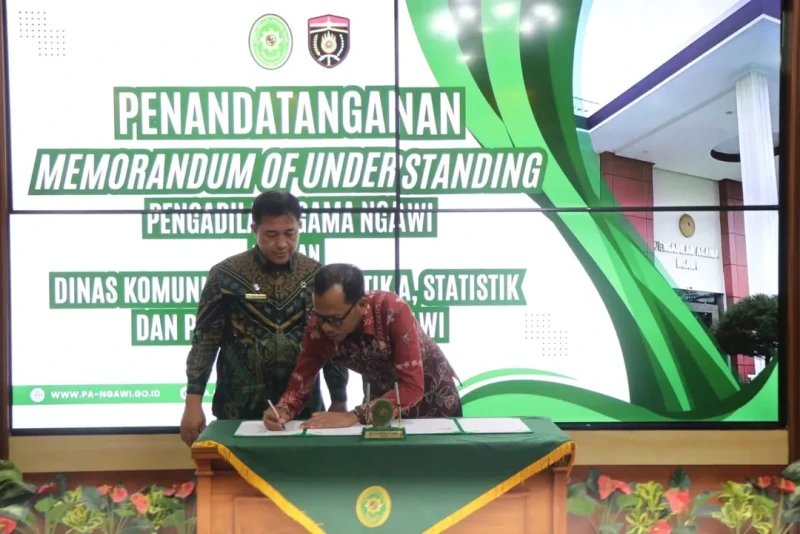 Teken MoU “NGOBRAS”, Pengadilan Agama Ngawi Gandeng DISKOMINFO Sebarkan Literasi Hukum