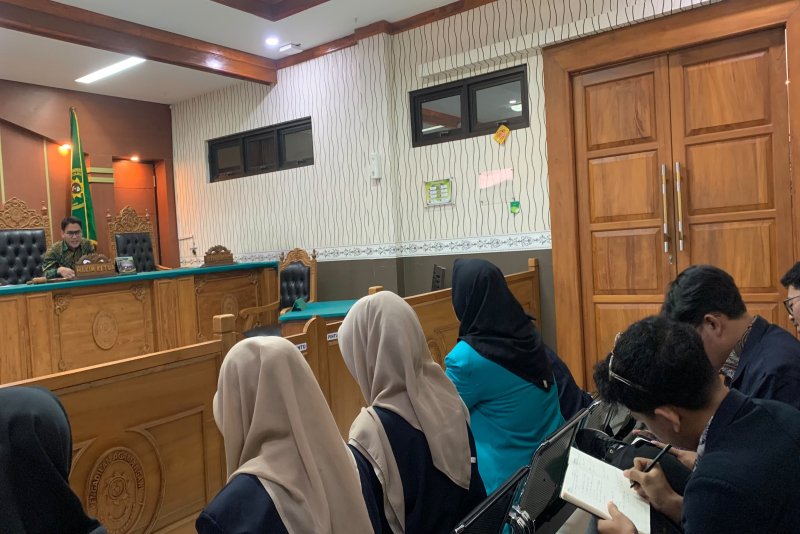 Panitera Pengganti Berikan Materi Praktik Peradilan Mahasiswa PPL UIN Malang dan UMS Surakarta