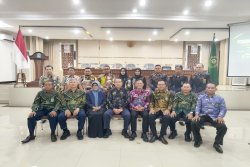 Aparatur PA Ngawi Ikuti Diskusi Teknis Yudisial Peradilan Agama Sekoordinator Madiun Bahas Kaidah Pemeriksaan Perkara HB