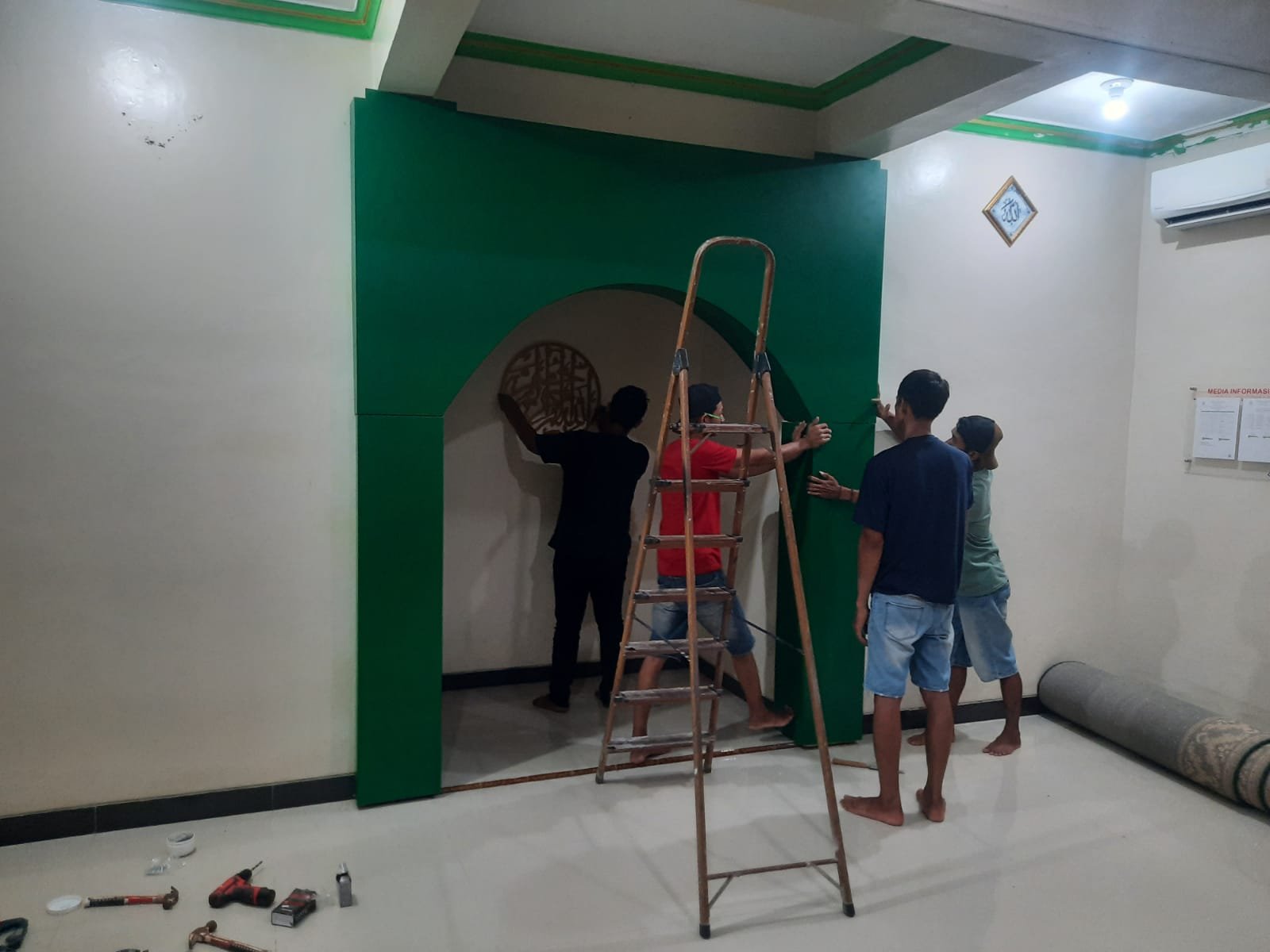backdrop mushola 7 mei 2026